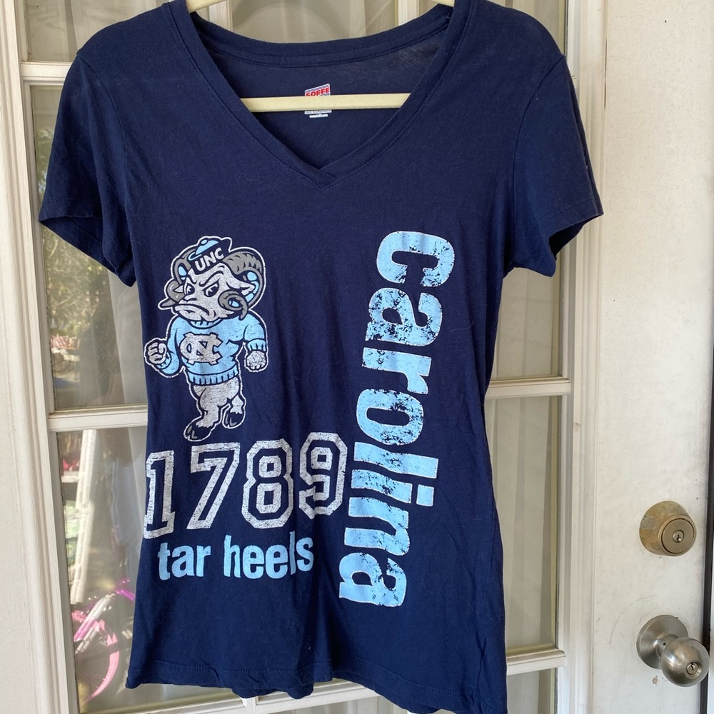 Carolina Tar Heel v neck tee